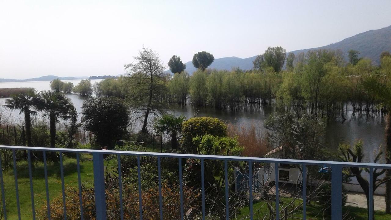 Una finestra sul lago..Appartamento Verbania Exterior foto